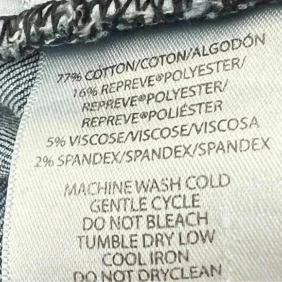 Calvin Klein Repreve‎ High Rise cuffed Denim shorts Sz 27 - Picture 8 of 12